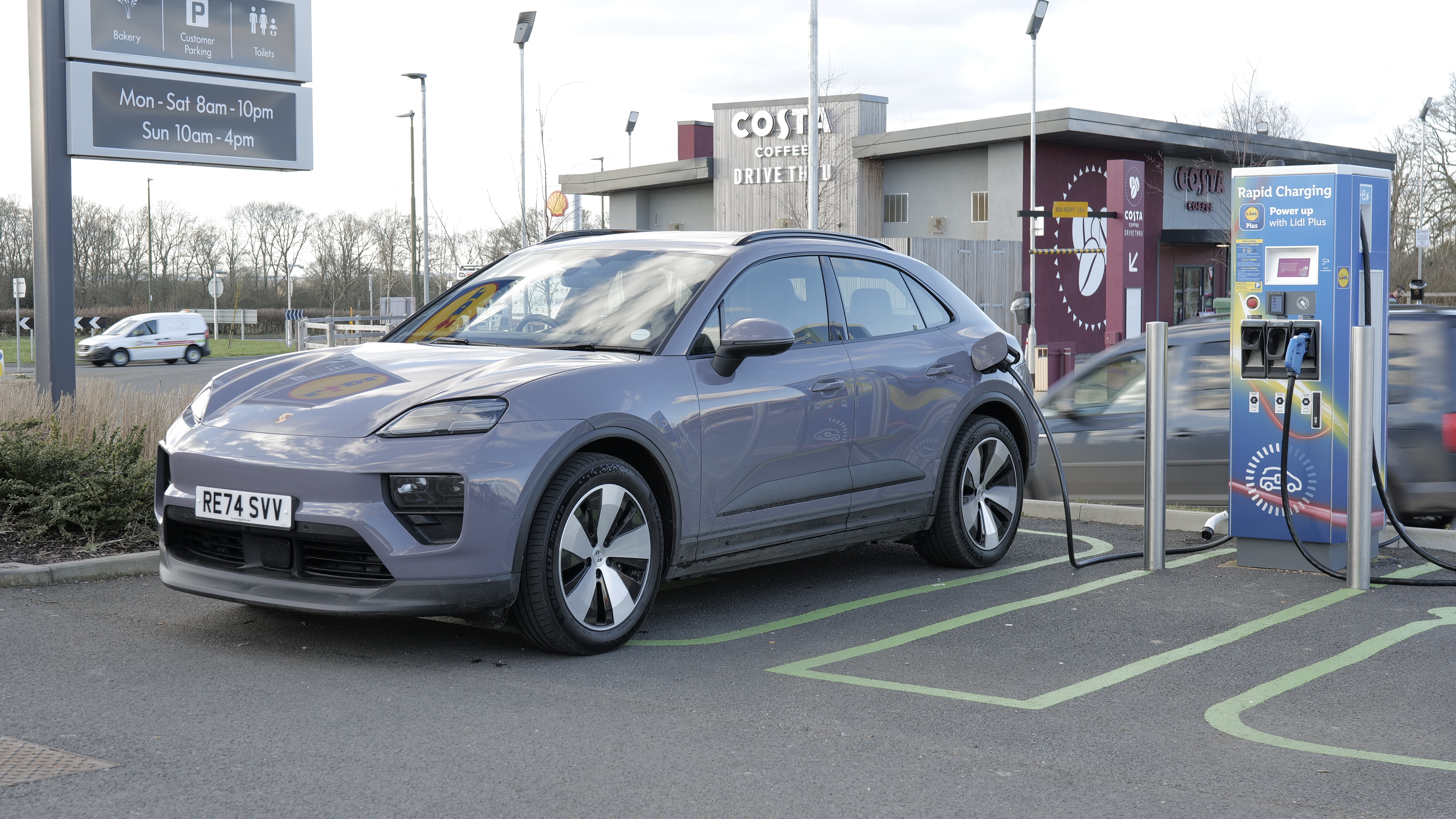 PORSCHE MACAN ELECTRIC ESTATE 470kW Turbo 100kWh 5dr Auto